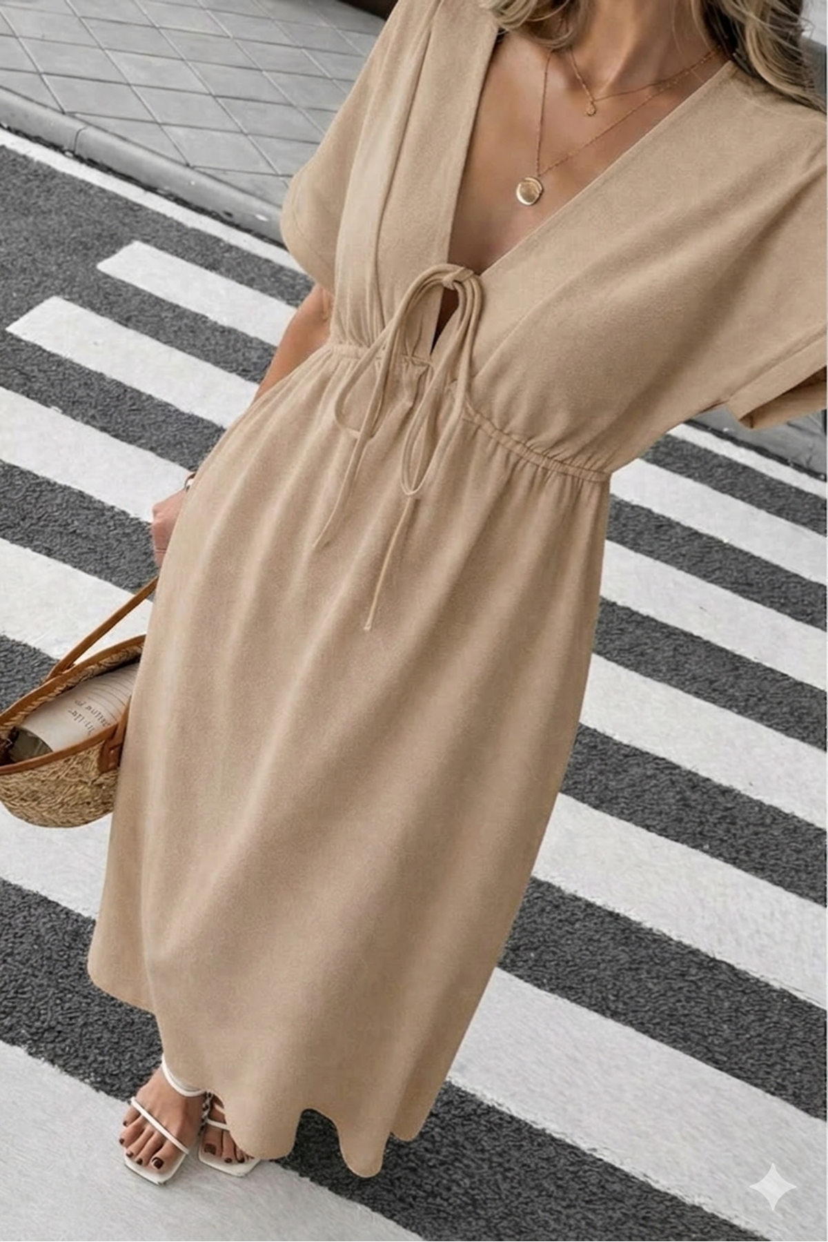 Kadın Düz Renk Aerobin Kumaş Yazlık V Yaka Kısa Kol Beli Lastikli Diz Altı Elbise 10C-2383