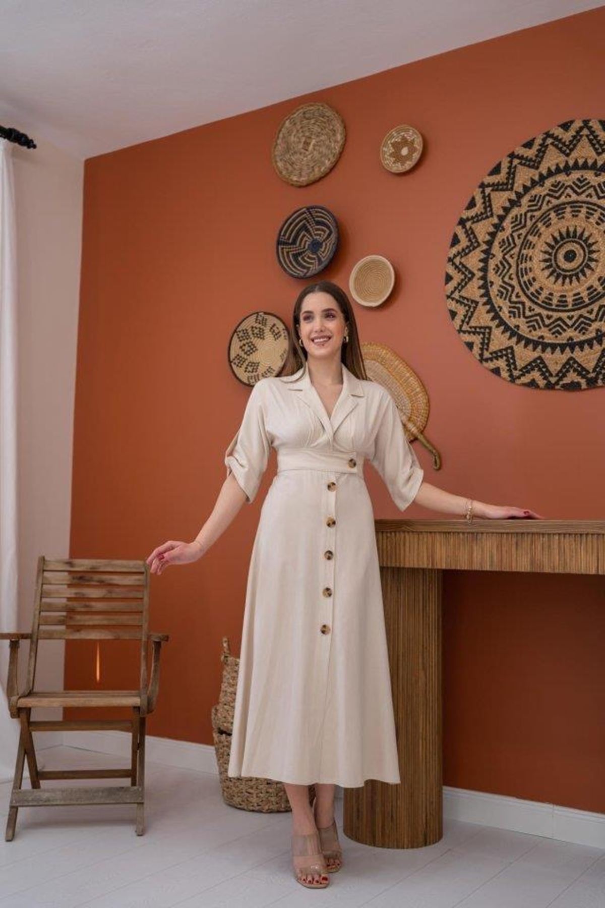 Kadın Yazlık Bej Düğmeli Gömlek Yaka Midi Boy Keten Elbise 11B-6722