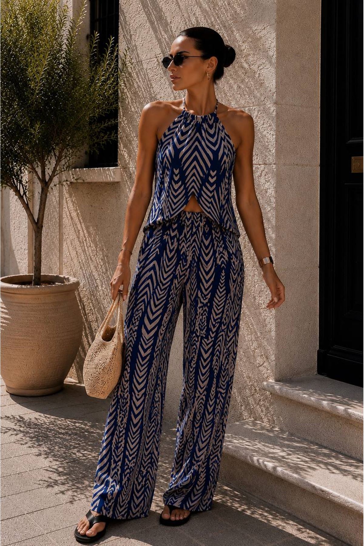 Kadın Yazlık Halter Yaka Lacivert Beyaz Viskon İkili Bluz Pantolon Takım G1-2391