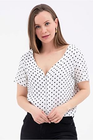 Kadın Beyaz Puantiyeli Kısa Kol Bluz 12E-5054