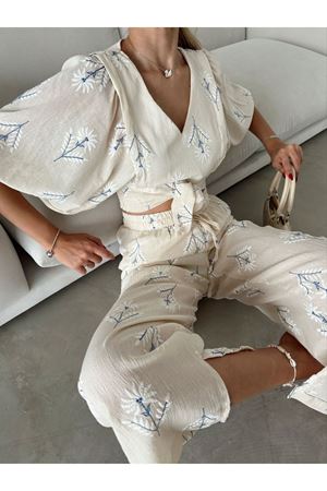 Kadın V Yaka Kuşaklı Crop Yüksek Bel Pantolon Nakışlı  Yazlık Crop Keten Alt -Üst Takım 10D-2225