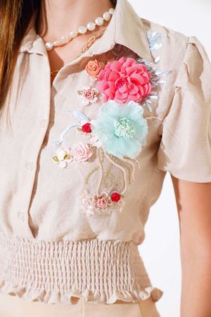 Kadın Yazlık Bej Çiçek Nakışlı Keten Gömlek Bluz 2D-2315