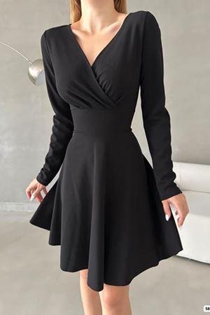 Kadın Siyah Kruvaze Yaka Krep Kumaş Uzun Kol Mini Kloş Elbise 4F-2360